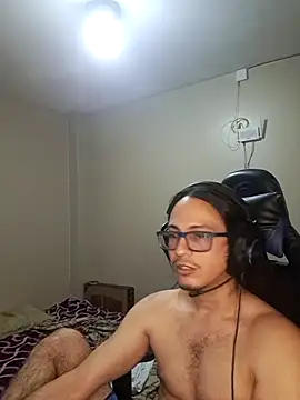 Snapshot of cholitohermoso chatting on 02-25-25, 01:41 cholitohermoso online show from 02-25-25, 01:41