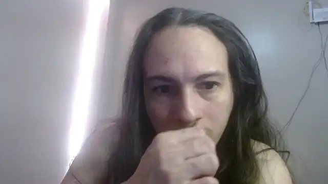 Snapshot of cholitohermoso chatting on 03-16-25, 02:44 cholitohermoso online show from 03-16-25, 02:44