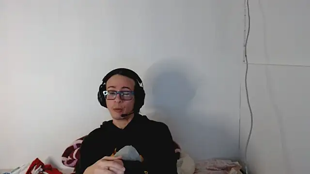 Snapshot of cholitohermoso chatting on 11-03-25, 04:30 cholitohermoso online show from 11-03-25, 04:30