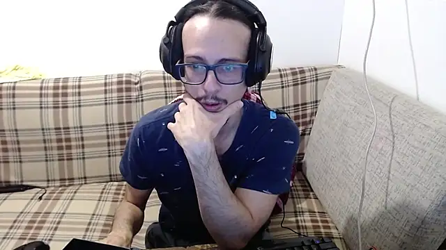 Snapshot of cholitohermoso chatting on 06-20-26, 02:31 cholitohermoso online show from 06-20-26, 02:31