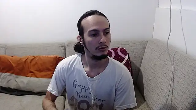 Snapshot of cholitohermoso chatting on 07-26-26, 03:19 cholitohermoso online show from 07-26-26, 03:19