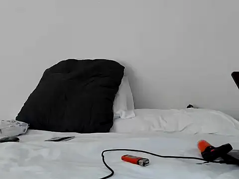 Snapshot of Iscariot19 chatting on 02-10-26, 08:35 Iscariot19 online show from 02-10-26, 08:35