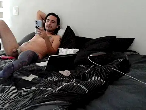 Snapshot of Iscariot19 chatting on 02-25-26, 11:47 Iscariot19 online show from 02-25-26, 11:47