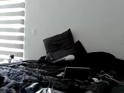 Snapshot of Iscariot19 chatting on 02-28-26, 12:11 Iscariot19 online show from 02-28-26, 12:11