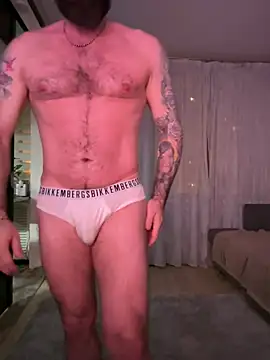 Snapshot of AlexFuck_79 chatting on 03-11-25, 08:31 AlexFuck 79 online show from 03-11-25, 08:31