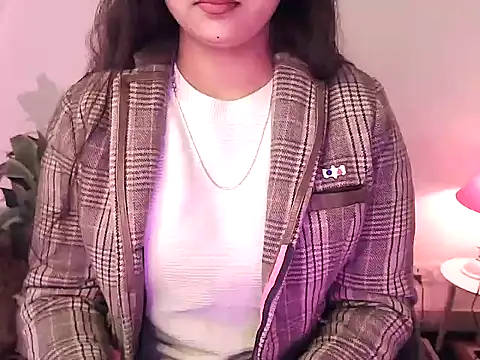 megancatluna online show from 12-19-25, 06:09