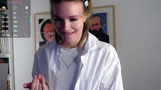 Snapshot of TaiteBayles chatting on 02-18-25, 07:32 TaiteBayles online show from 02-18-25, 07:32