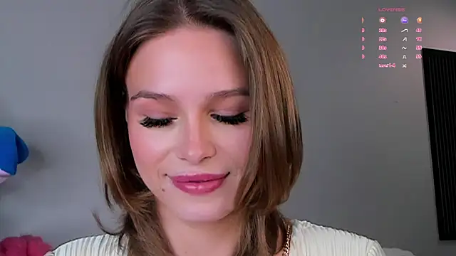 Snapshot of TaiteBayles chatting on 09-28-25, 01:44 TaiteBayles online show from 09-28-25, 01:44