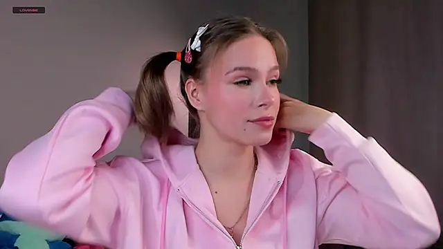 Snapshot of TaiteBayles chatting on 10-10-25, 01:15 TaiteBayles online show from 10-10-25, 01:15