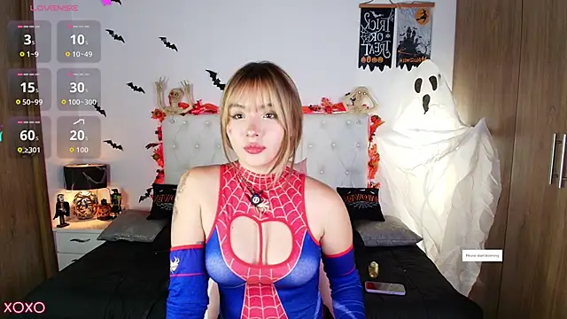Snapshot of Julieta_priv chatting on 10-06-25, 02:25 Julieta priv online show from 10-06-25, 02:25