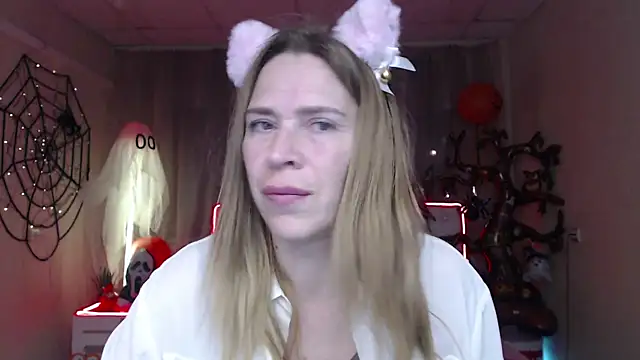 TessaDaybreak online show from 10-27-25, 08:07