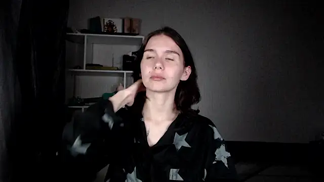 Snapshot of Anna-Sun chatting on 07-19-26, 08:12 Anna-Sun online show from 07-19-26, 08:12