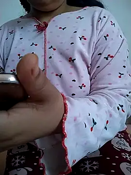 Snapshot of Dalou3a-69 chatting on 03-13-25, 10:36 Dalou3a-69 online show from 03-13-25, 10:36