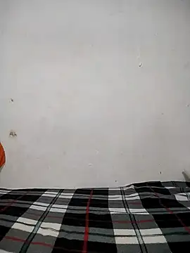 Snapshot of Dalou3a-69 chatting on 03-23-25, 12:04 Dalou3a-69 online show from 03-23-25, 12:04