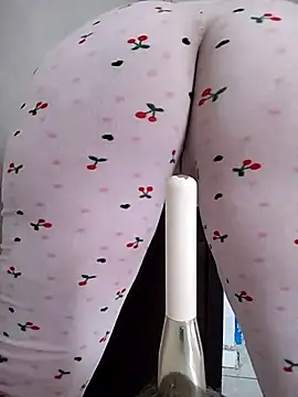 Snapshot of Dalou3a-69 chatting on 09-09-25, 10:59 Dalou3a-69 online show from 09-09-25, 10:59