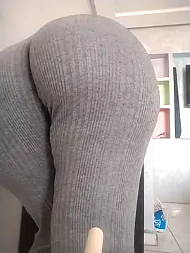 Snapshot of Dalou3a-69 chatting on 09-15-25, 11:10 Dalou3a-69 online show from 09-15-25, 11:10