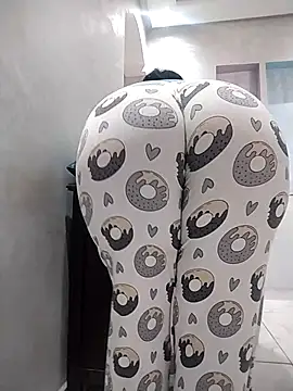 Snapshot of Dalou3a-69 chatting on 11-29-25, 09:56 Dalou3a-69 online show from 11-29-25, 09:56