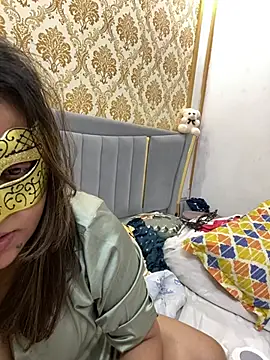 Snapshot of pihu_00777 chatting on 02-18-25, 08:36 pihu 00777 online show from 02-18-25, 08:36