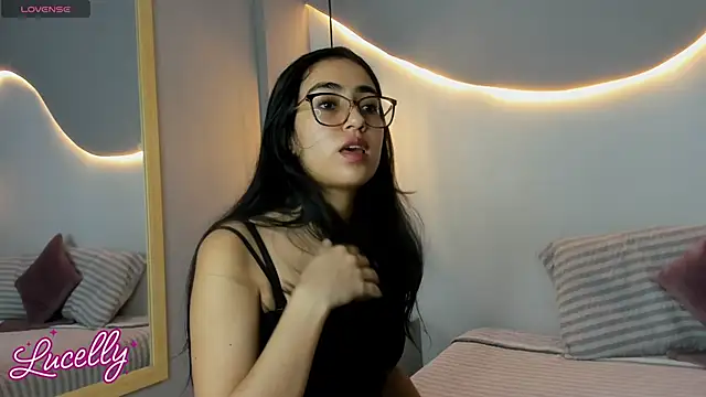 lucelly 15 online show from 10-21-25, 11:33