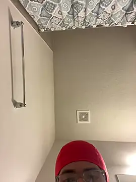 Snapshot of youngbusy chatting on 02-17-25, 10:03 youngbusy online show from 02-17-25, 10:03