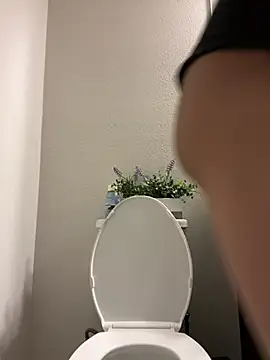 Snapshot of youngbusy chatting on 02-18-25, 09:09 youngbusy online show from 02-18-25, 09:09