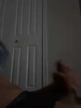 Snapshot of youngbusy chatting on 02-20-25, 01:57 youngbusy online show from 02-20-25, 01:57