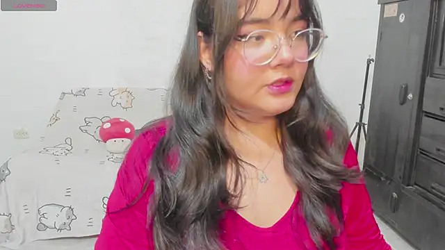 Snapshot of Naoko_7w7 chatting on 06-01-26, 01:51 Naoko 7w7 online show from 06-01-26, 01:51
