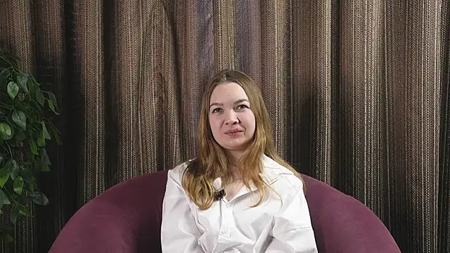 Snapshot of GeorginaCleverley chatting on 02-13-25, 07:35 GeorginaCleverley online show from 02-13-25, 07:35