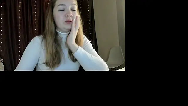 Snapshot of GeorginaCleverley chatting on 03-02-25, 06:05 GeorginaCleverley online show from 03-02-25, 06:05