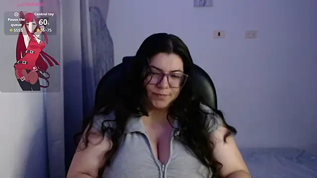 Snapshot of miss_nyxxx chatting on 05-25-26, 10:43 miss nyxxx online show from 05-25-26, 10:43