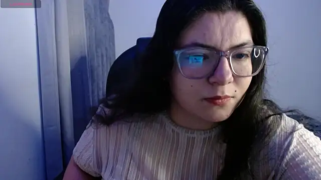 Snapshot of miss_nyxxx chatting on 07-09-26, 10:52 miss nyxxx online show from 07-09-26, 10:52