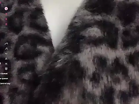 Snapshot of a-lian chatting on 03-05-25, 02:03 a-lian online show from 03-05-25, 02:03