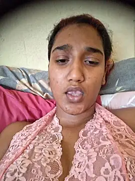 Snapshot of indianpink_lips chatting on 12-16-25, 02:11 indianpink lips online show from 12-16-25, 02:11