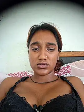 indianpink lips online show from 03-17-26, 11:13