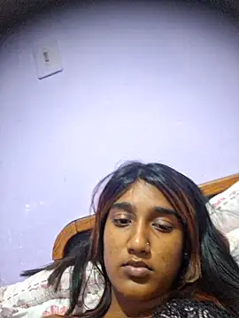 indianpink lips online show from 04-19-26, 06:43