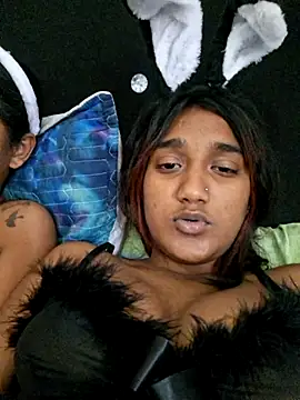 Snapshot of indianpink_lips chatting on 07-11-26, 11:35 indianpink lips online show from 07-11-26, 11:35