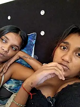 Snapshot of indianpink_lips chatting on 07-12-26, 08:05 indianpink lips online show from 07-12-26, 08:05