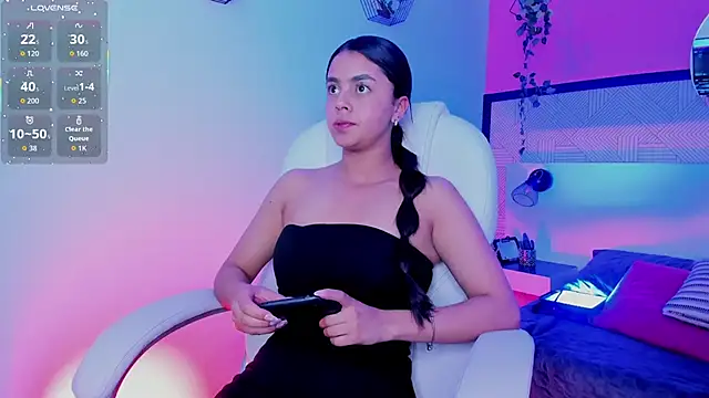 Snapshot of Bella_walker_ chatting on 02-05-26, 09:08 Bella walker online show from 02-05-26, 09:08