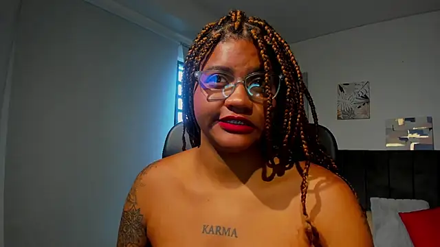 Snapshot of ZahraRose chatting on 03-14-25, 12:40 ZahraRose online show from 03-14-25, 12:40