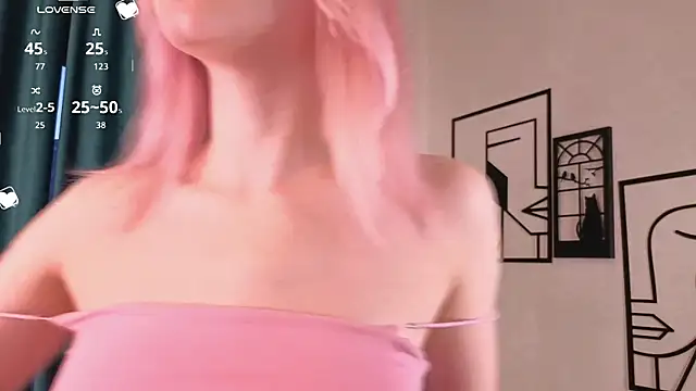 Snapshot of EdlaHewell chatting on 01-15-26, 02:27 EdlaHewell online show from 01-15-26, 02:27