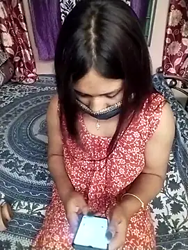 Snapshot of srijashemale chatting on 03-11-25, 07:36 srijashemale online show from 03-11-25, 07:36