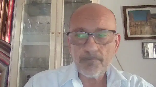 Snapshot of llopaco chatting on 09-22-25, 11:45 llopaco online show from 09-22-25, 11:45