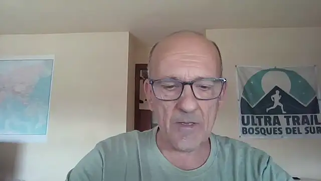 Snapshot of llopaco chatting on 10-12-25, 10:14 llopaco online show from 10-12-25, 10:14