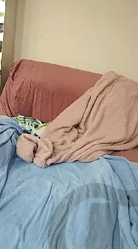 Snapshot of Loly2025 chatting on 03-20-25, 05:04 Loly2025 online show from 03-20-25, 05:04