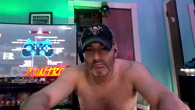 Snapshot of Novabear6996 chatting on 06-29-26, 07:14 Novabear6996 online show from 06-29-26, 07:14