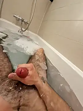 Lezoz  online show from 03-08-25, 05:54