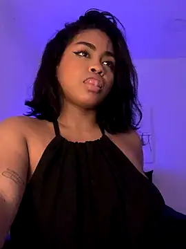 Snapshot of Dahiana_Giil chatting on 09-13-25, 05:29 Dahiana Giil online show from 09-13-25, 05:29