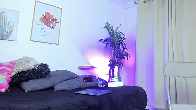 naomy 68 online show from 03-02-25, 01:15