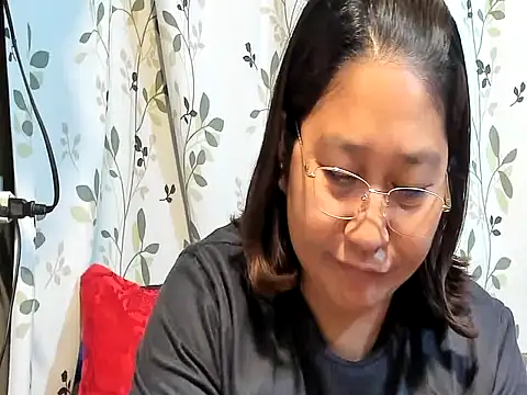 hotchubby88 online show from 11-08-25, 12:44