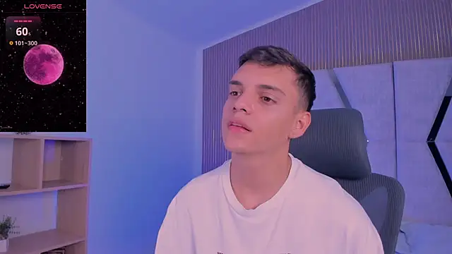 JacobRoberts1 online show from 11-04-25, 08:30